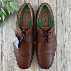 Men’s Clarks Clarkslite Low Oxford Dress Shoes Size 9